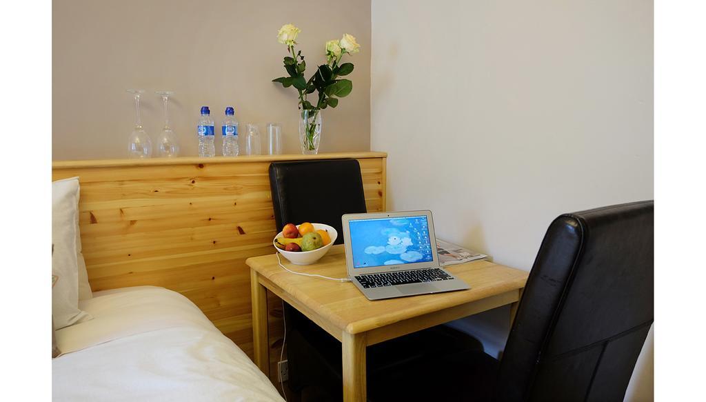 Number Nine Accommodation ดาว์นแพทริค ภายนอก รูปภาพ